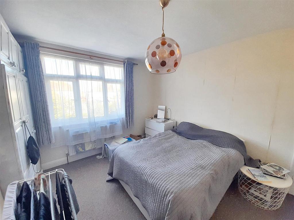 Bedroom 2a new.jpg