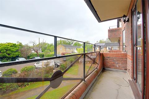2 bedroom flat for sale, Kings Chase View, The Ridgeway, Enfield, EN2