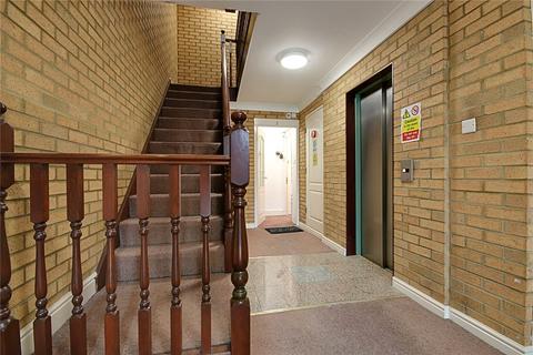 2 bedroom flat for sale, Kings Chase View, The Ridgeway, Enfield, EN2
