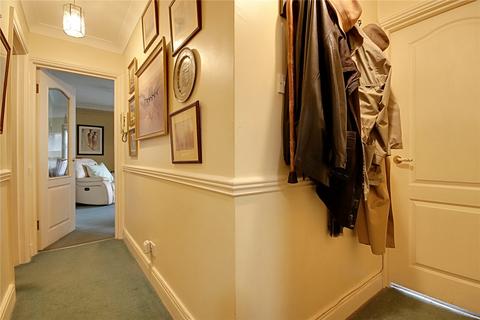 2 bedroom flat for sale, Kings Chase View, The Ridgeway, Enfield, EN2