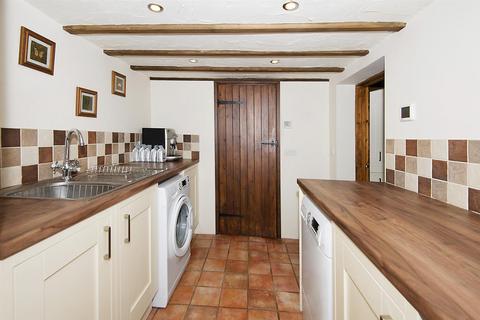 5 bedroom detached house for sale, Gibbons Lane, Sellindge, Ashford TN25