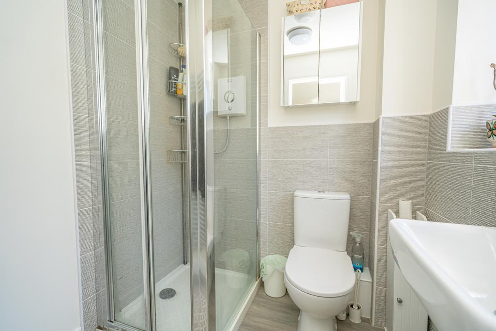 En Suite Shower Room