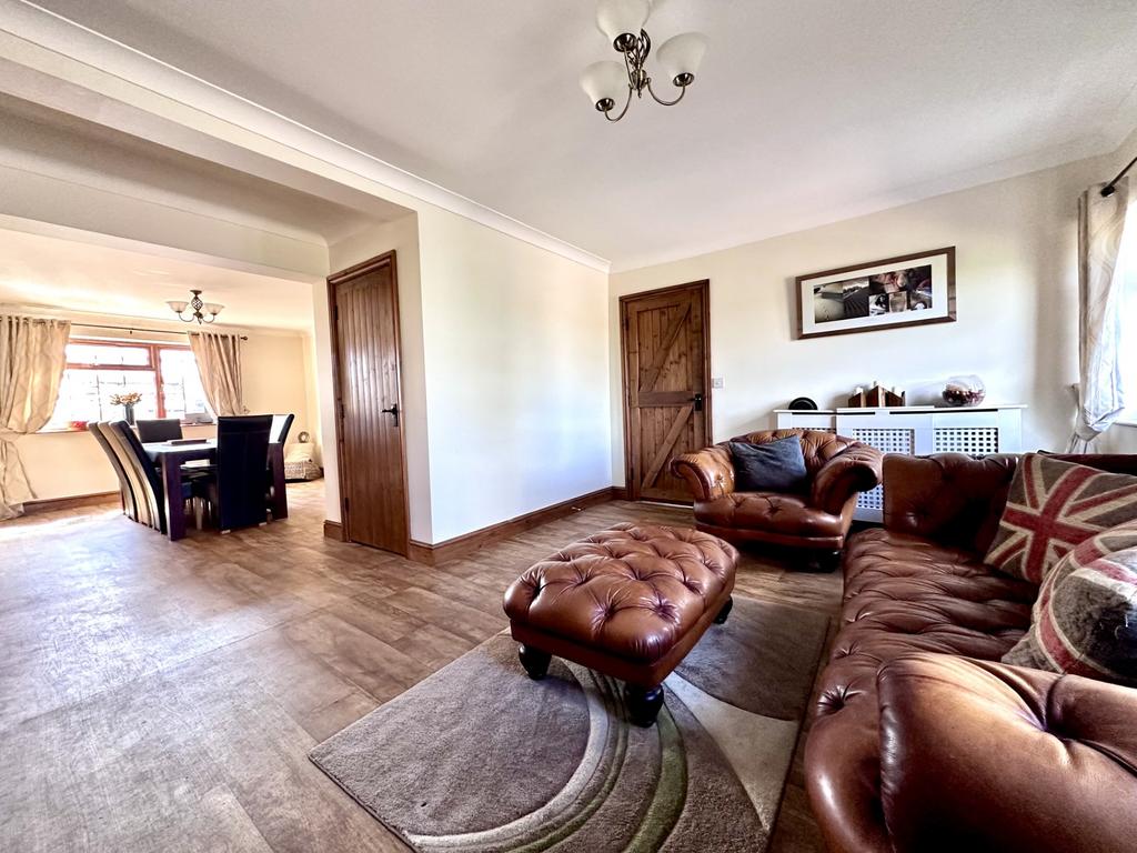 L room 2