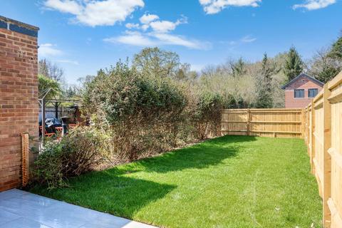 3 bedroom semi-detached house for sale, Rowplatt Lane, East Grinstead RH19