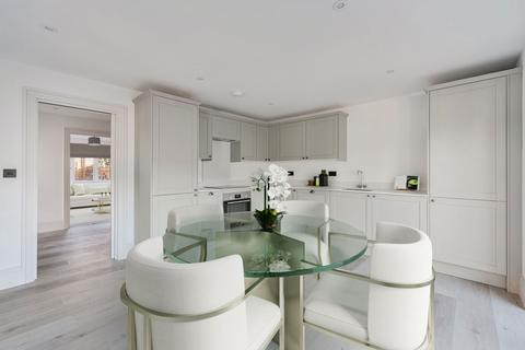 3 bedroom semi-detached house for sale, Rowplatt Lane, East Grinstead RH19