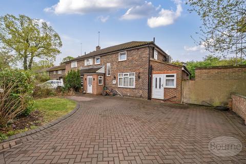 102 Albert Drive, Woking, GU21 5UA