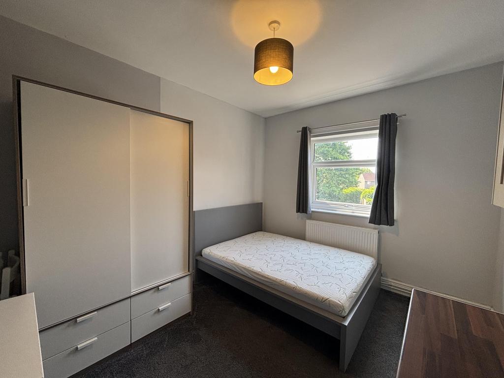 Double room with en suite in HMO