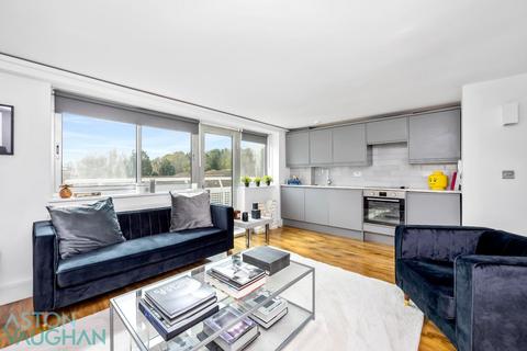 3 bedroom apartment to rent, London Road, Preston BN1
