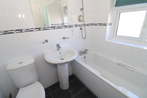 18 Barnet Drive, Bromley, BR2 8PQ