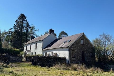 7 bedroom property with land for sale, Gwynfe, Llangadog, Carmarthenshire.