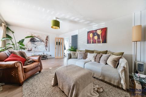 5 Baskerville Road, Swindon, SN3 5DB