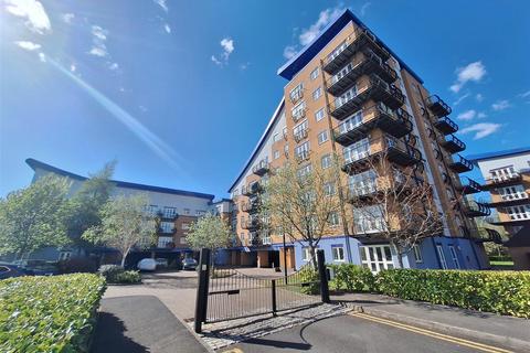 2 bedroom flat to rent, Luscinia View, Napier Road, Reading