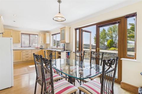 2 bedroom detached bungalow for sale, Alexandra Road, Newquay TR7