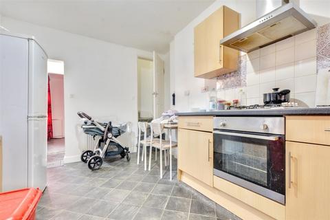 2 bedroom end of terrace house for sale, Egypt Road, Nottingham