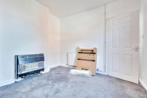 2 bedroom end of terrace house for sale, Egypt Road, Nottingham