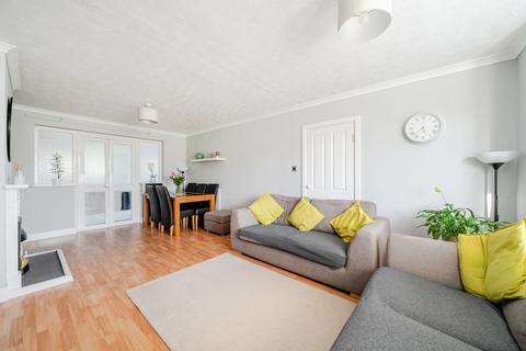 30 Springfield Oval, Witney, OX28 6EQ