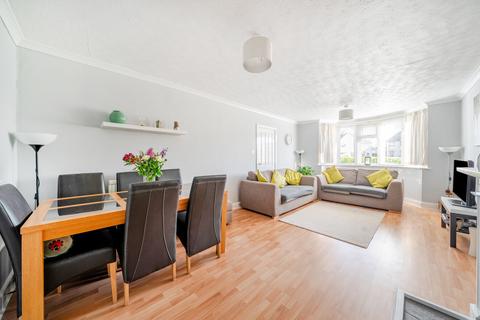 30 Springfield Oval, Witney, OX28 6EQ