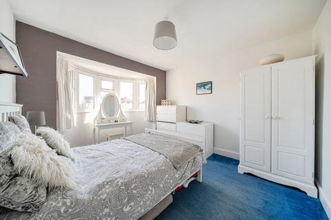 30 Springfield Oval, Witney, OX28 6EQ