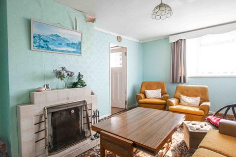 3 bedroom detached bungalow for sale, Just a Stones Throw from the Beach in Hunstanton