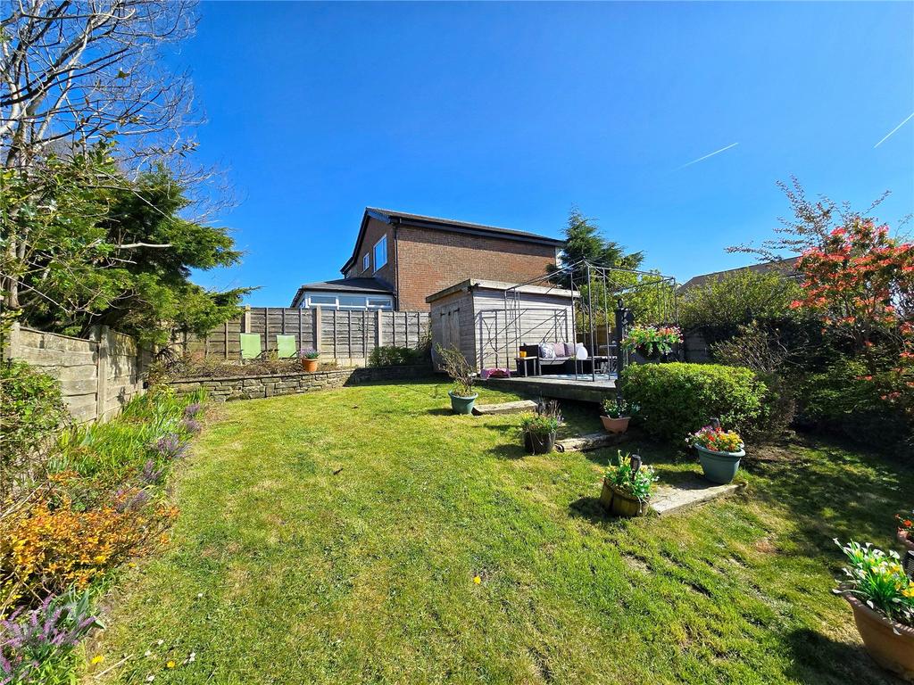 Sunny Gardens