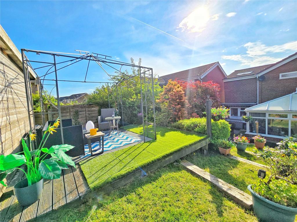Upper Deceked Patio