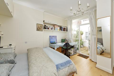 2 bedroom flat for sale, Elvaston Place, South Kensington SW7