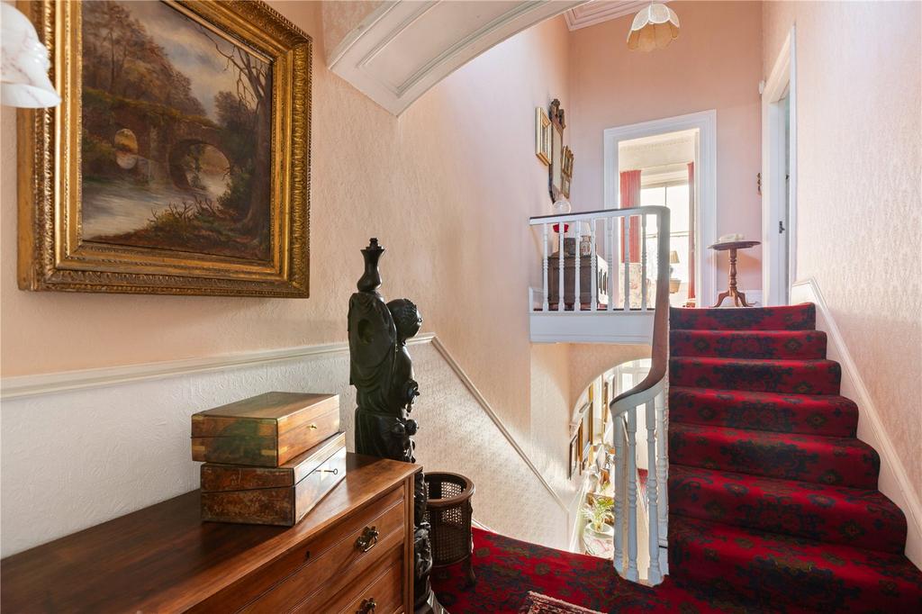 6 Royal Terrace