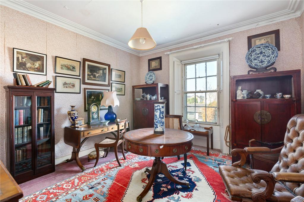 6 Royal Terrace