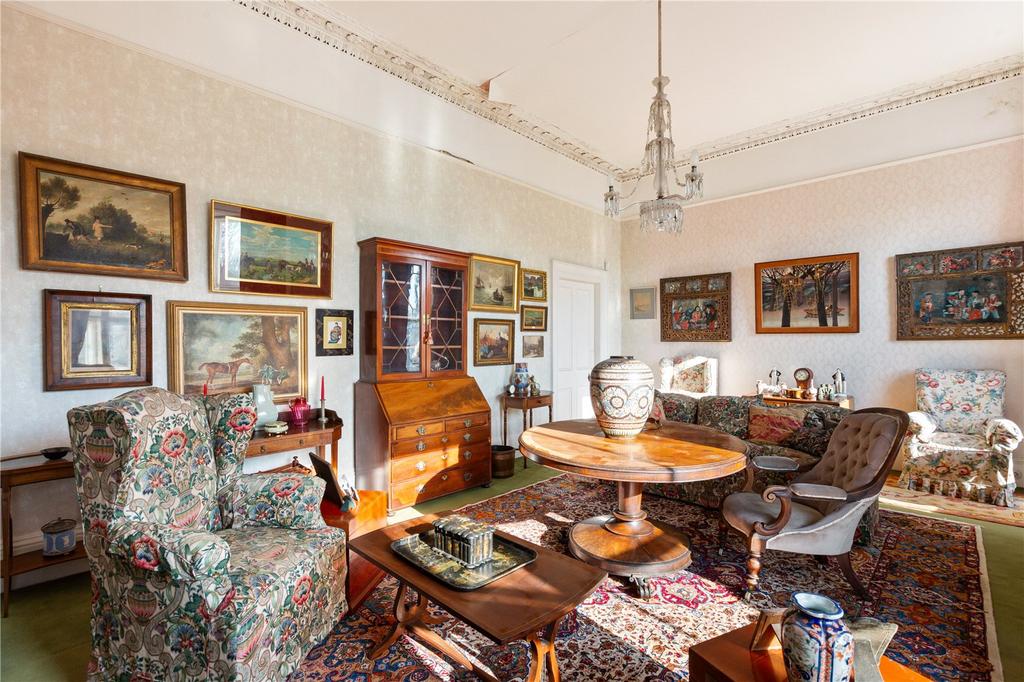 6 Royal Terrace