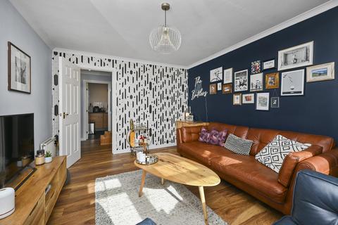 12/12 Springfield Street, Edinburgh, EH6 5EF