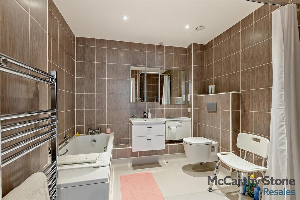 8644403-interior08-800.jpg