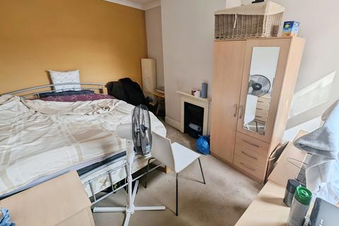 5 bedroom end of terrace house for sale, 120 Broomfield Road, Earlsdon, Coventry, West Midlands CV5 6LB