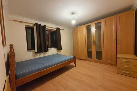 2 bedroom flat to rent, Granby Court, Reading RG1