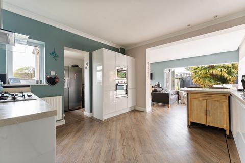 Stoneleigh Gomeldon Road, Porton, Salisbury, SP4 0JT