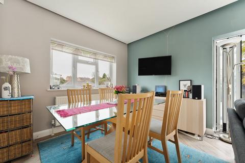Stoneleigh Gomeldon Road, Porton, Salisbury, SP4 0JT