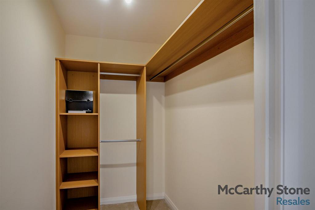 Walk in wardrobe