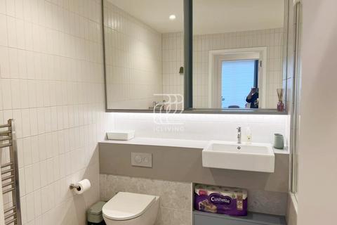 2 bedroom flat to rent, 18 Ribbon Lane, NW2