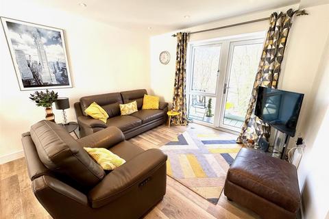 2 bedroom apartment for sale, Co-Operative Street, Disley, Stockport