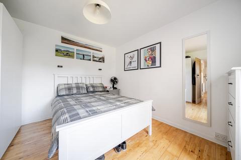 2 Park Close, Kingston Upon Thames, KT2 6DW