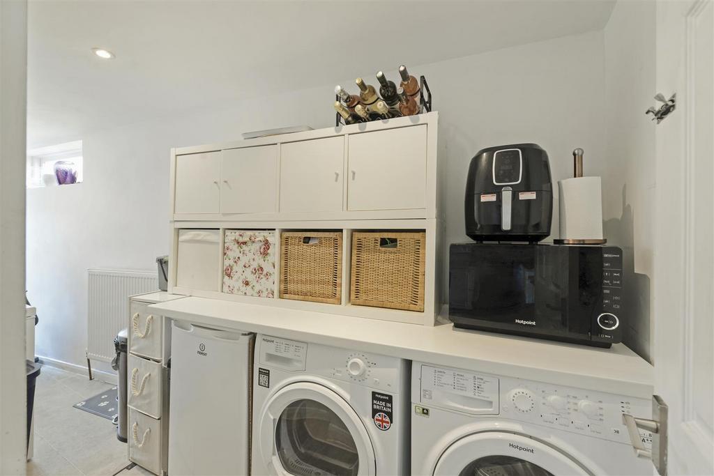 27 Epsom10.jpg