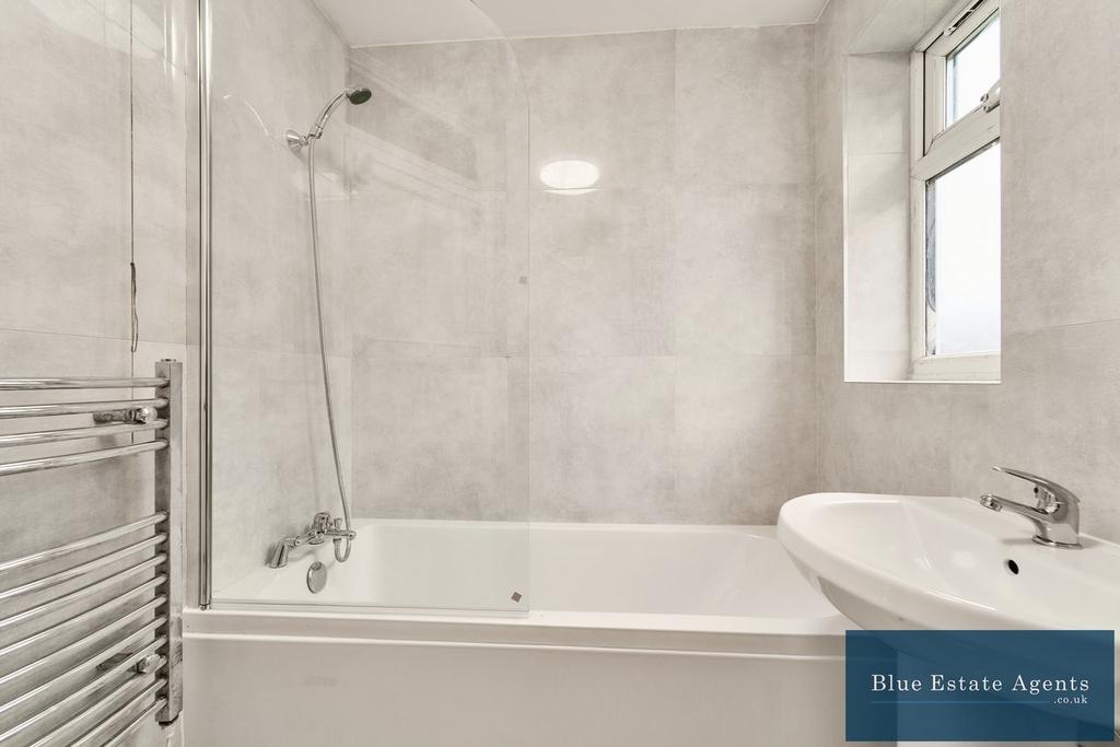 Family Bathroom Suite
