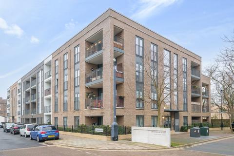 2 bedroom apartment to rent, Offenham Road London SW9