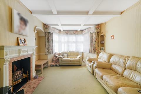 11 Winchfield Close, Harrow, HA3 0DT