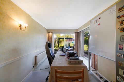 11 Winchfield Close, Harrow, HA3 0DT