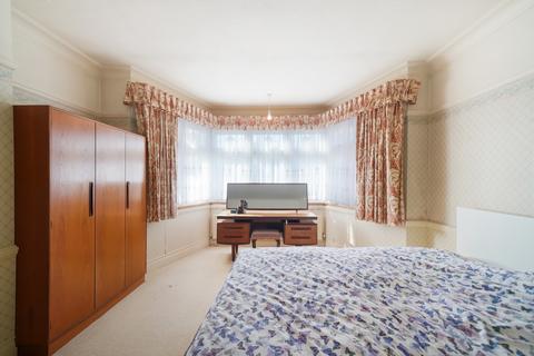 11 Winchfield Close, Harrow, HA3 0DT
