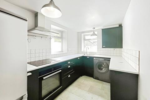 2 bedroom terraced house for sale, Parkgate Road, Chester
