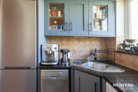 2 bedroom apartment for sale, Chichele Road, London, NW2