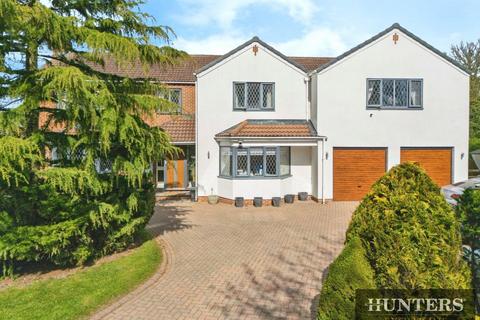 5 bedroom detached house for sale, Marton Gate, Bridlington