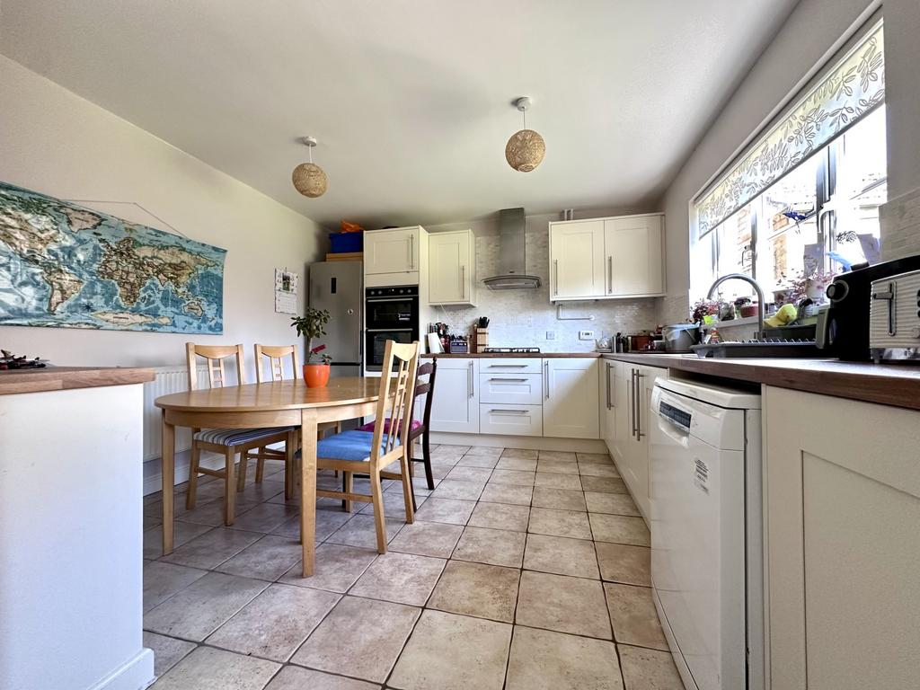 Kitchen main