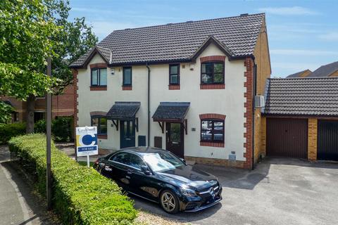 1 Ealing Chase, Monkston, Milton Keynes, MK10 9EY